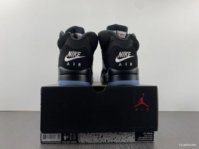 845035-003 5 (2016) Black Retro Jordan Metallic 1206